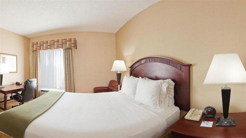 Holiday Inn Express Hotel & Suites Bentonville By Ihg Exteriér fotografie