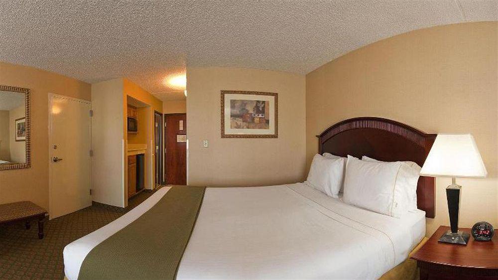 Holiday Inn Express Hotel & Suites Bentonville By Ihg Exteriér fotografie